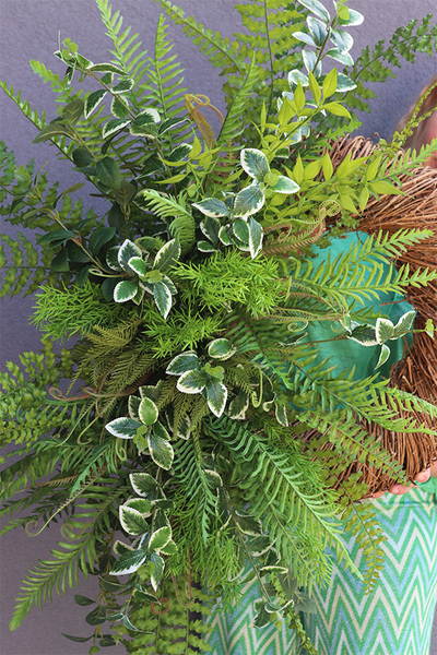 Paprocie XL, asymetryczny zielony wianek