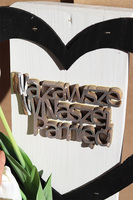 Serce z Tulipanem, kompozycja nagrobna z tulipanami