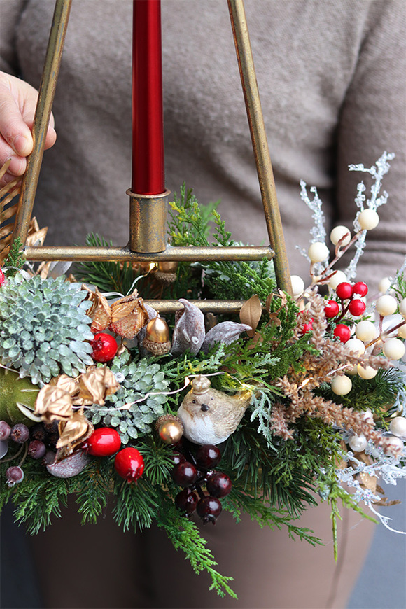 Gold Triangle, świąteczny stroik ze świecznikiem