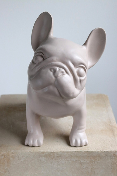 Dog in the Fog, figurka pies bulldog