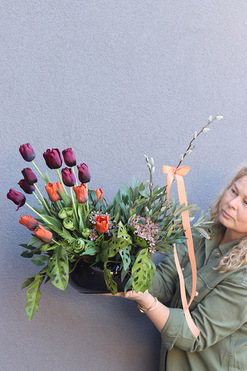 OD RĘKI Spring Spice, dekoracja nagrobna w misie, wys.40cm 