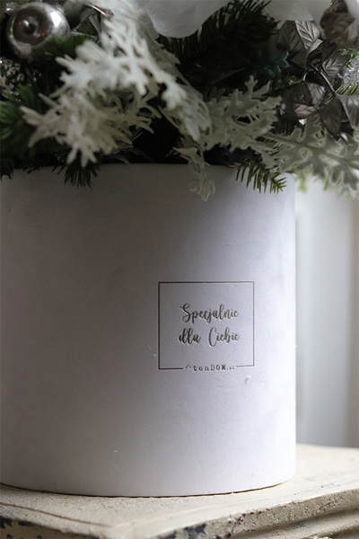 White Place, biały flowerbox zimowy