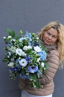 Nemira Blue, kompozycja nagrobna w misie