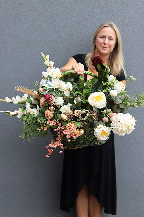 Glorietta, jesienna dekoracja nagrobna w koszu