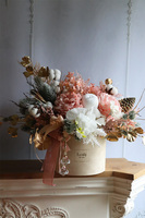 Pink Carrington, flowerbox zimowy LED