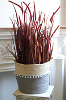 Trawy Red Boho, dekoracja w koszu