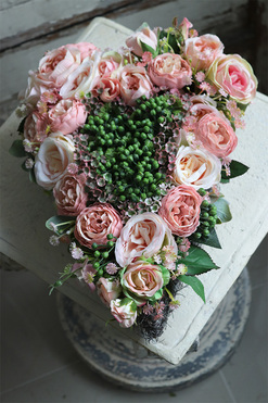 kompozycja nagrobna, Serce Berino, wym.17x50x33cm 