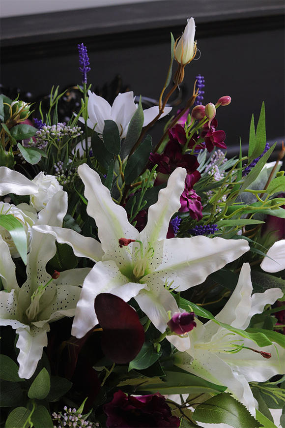 Królewska Mediata, kompozycja nagrobna w skrzynce