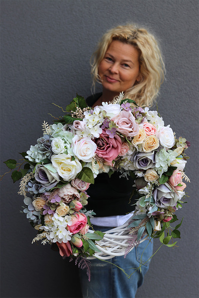 Rosalisa, ozdobny wianek na drzwi