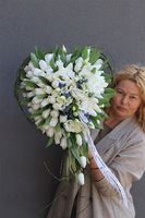 White Heart, dekoracja nagrobna w kształcie serca