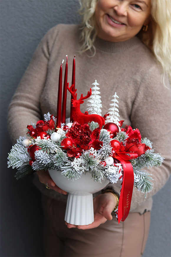 Isabelle Winter, świąteczny stroik w pucharze