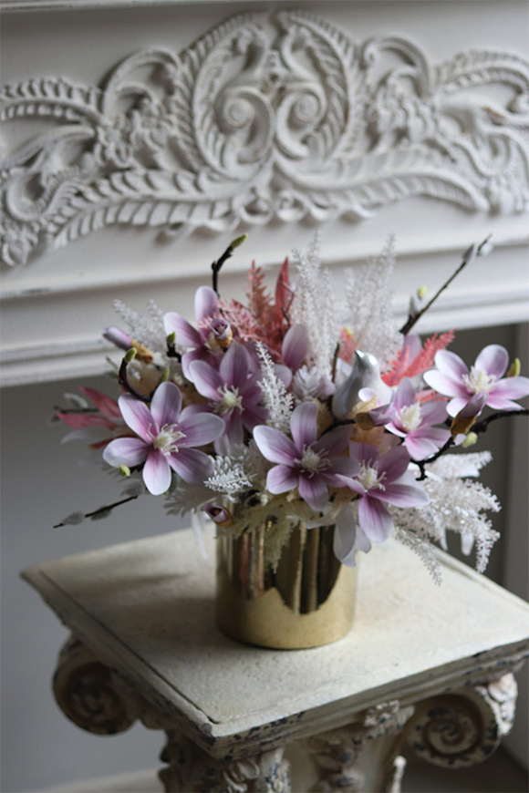 Magnoliowy Ogród, wiosenna kompozycja kwiatowa