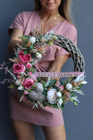 Miło Cię Widzieć, asymetryczny wianek z sercem i napisem