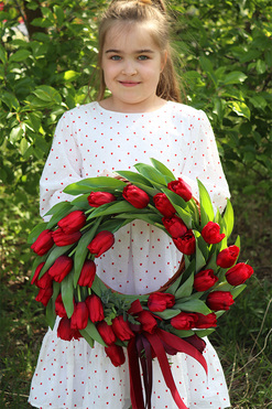 Witaj Wiosno Red 2, wiosenny wianek z tulipanów, śr.43cm