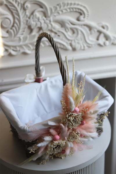 Pudrova Wielkanoc Big, dekorowany koszyczek wielkanocny