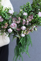 Subtelle Dekorana, kwiatowy wianek na drzwi na obręczy