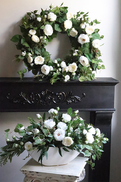 Biały Dworek, elegancka kompozycja kwiatowa