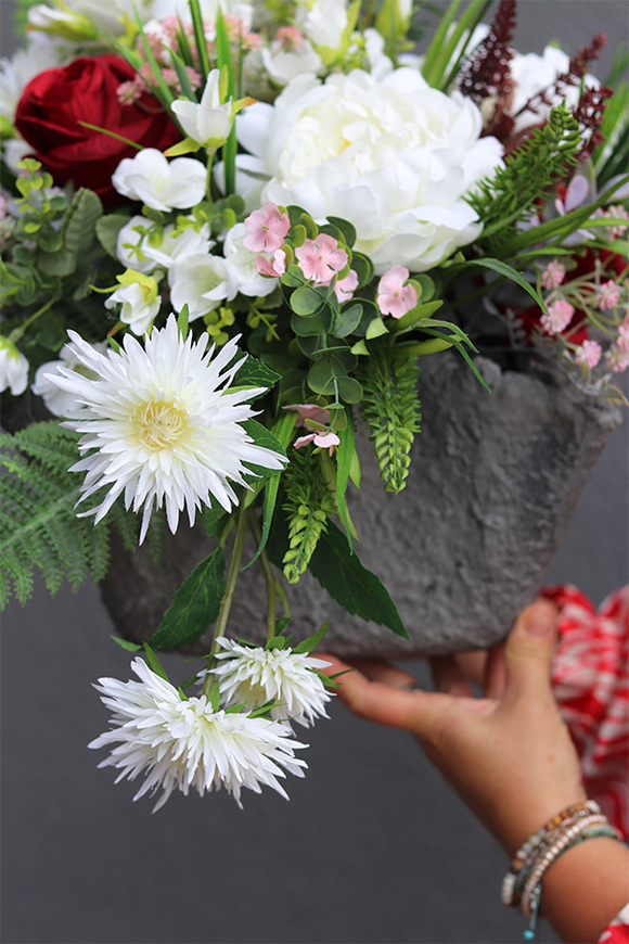 Memoria Volcan, kompozycja nagrobna w misie