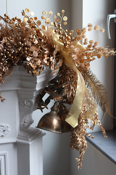 Golden Dream, narożna złota girlanda z dzwonkami
