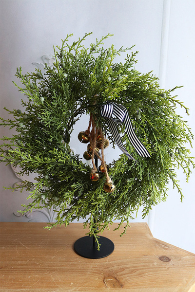 Świąteczne Dzwoneczki, bożonarodzeniowy wianek na drzwi