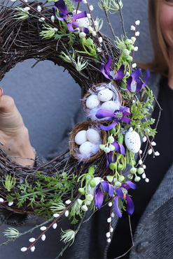 OD RĘKI Jajo Wielkanocne Fiolet, wiosenny wianek z jajkami, rozp.38cm
