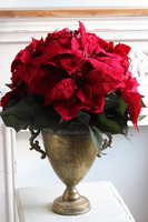 Gwiazda Betlejemska Puchariana, sztuczna roślina w donicy