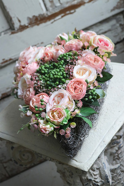 kompozycja nagrobna, Serce Berino, wym.17x50x33cm 