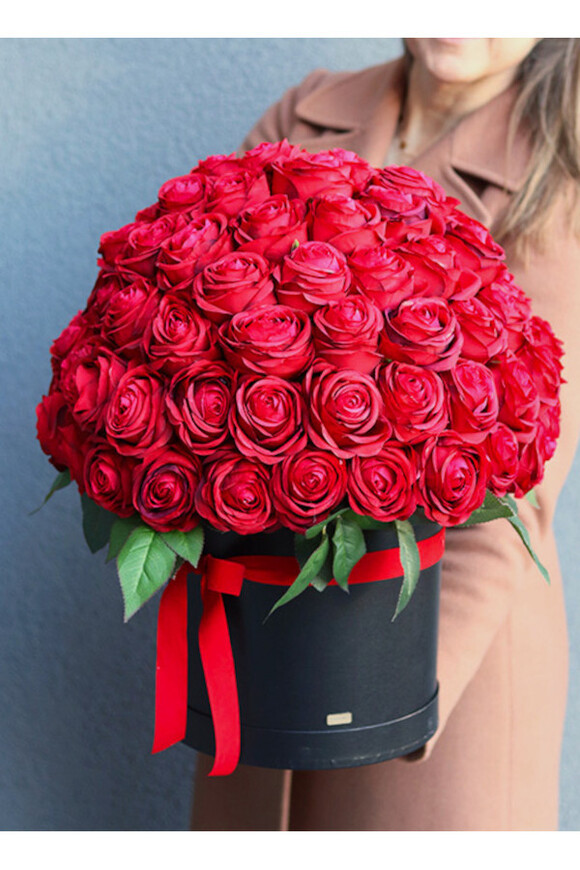 flowerbox na prezent Jubileo 90 Róż w czarnym pudełku