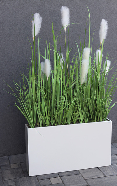 Mojo, kompozycja ze sztucznej trawy w donicy klienta, wys.150cm 