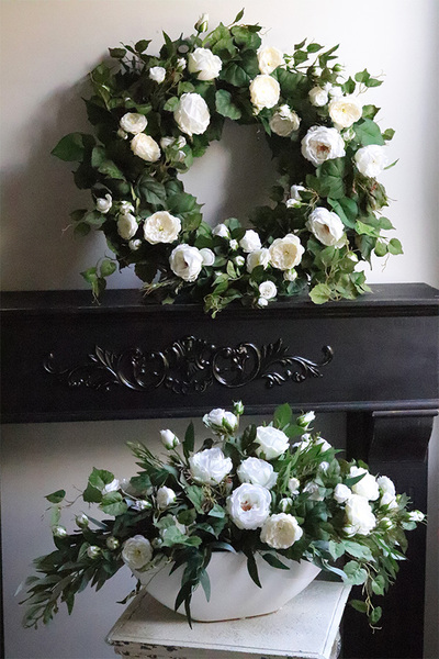 Biały Dworek, elegancka kompozycja kwiatowa