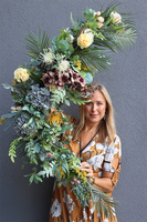 Besina, dekoracyjna girlanda kwiatowa