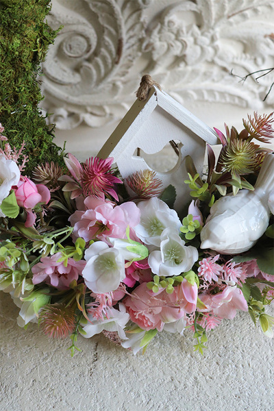 Spring is Comming, wianek z domkiem i ptaszkiem