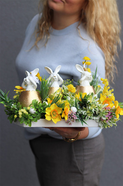 Zajączkowe Trio, stroik wielkanocny na tacy, wym.23x40x22cm