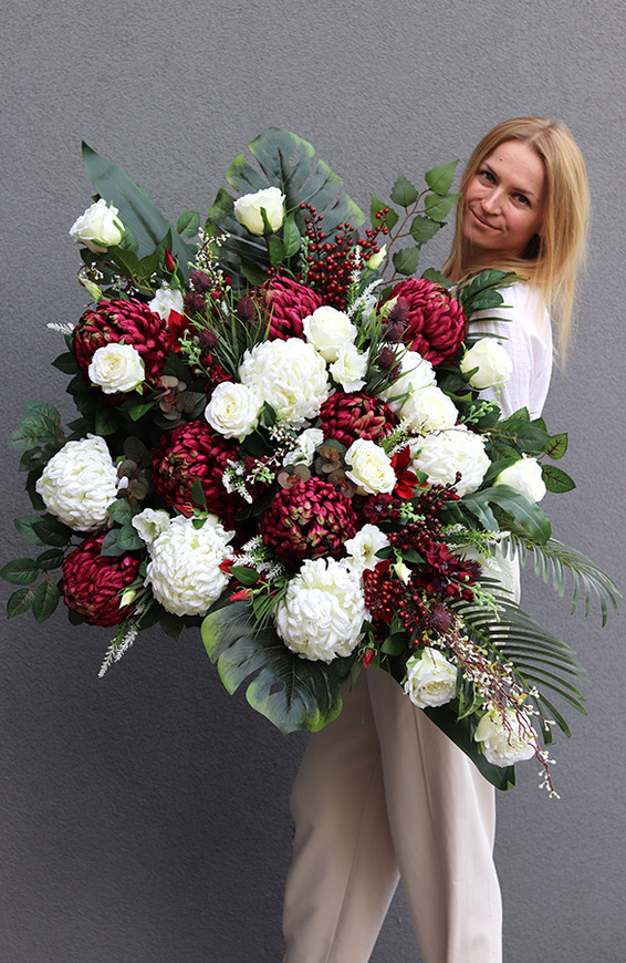 Ruberina Extra, kompozycja nagrobna w ceramicznej misie, dł.136cm