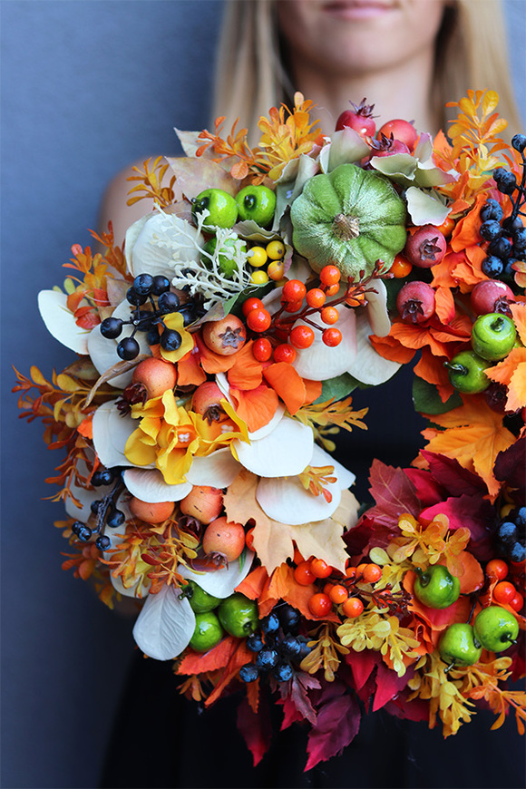 Wrześniowe Słońce, wianek jesienny z akcentem zieleni, śr.34cm