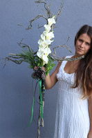 Chrisia, dekoracja nagrobna "krzyż" z kaliami, dł.117cm