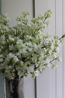 Kalina Bottle, bukiet kwiatów w wazonie