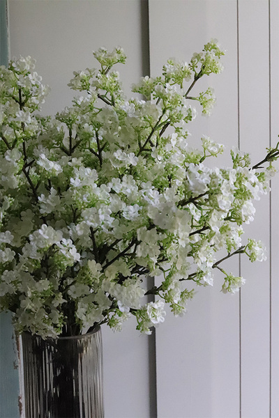 Kalina Bottle, bukiet kwiatów w wazonie