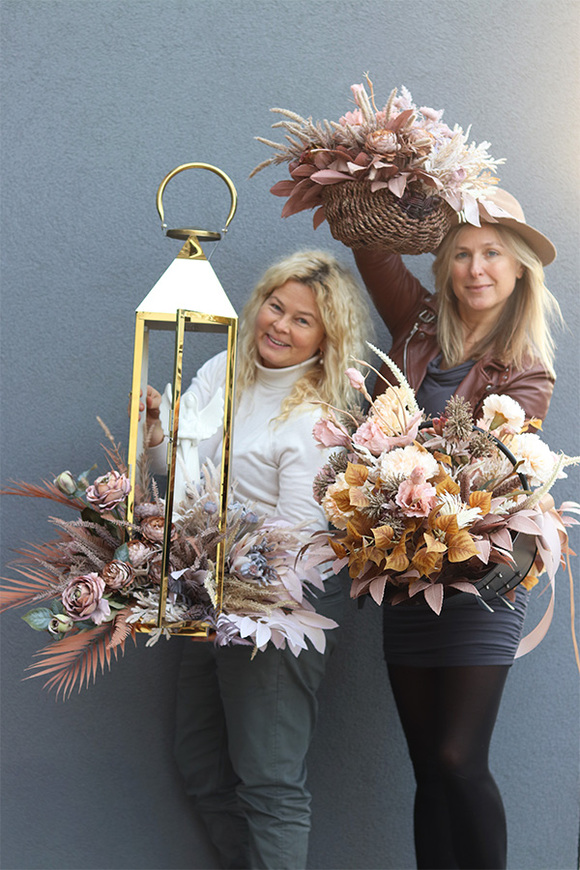 Angelo Garden Mortario, lampion nagrobny z kwiatami