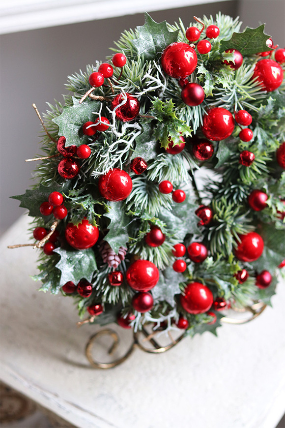 Ostrokrzew 2, elegancki wianek świąteczny