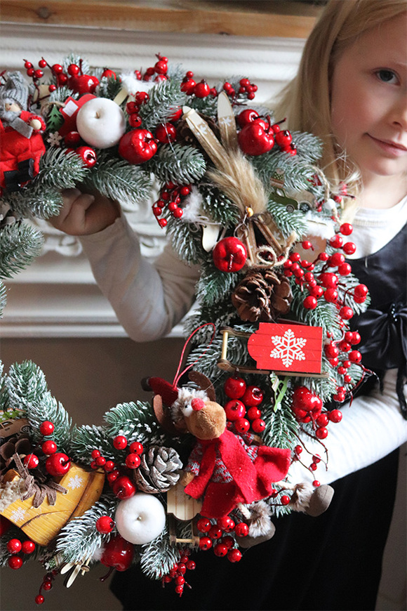 Kraina Mrozu, duży bożonarodzeniowy wianek