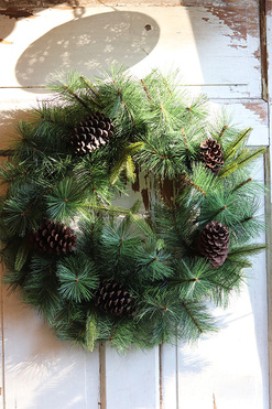 Zima w Lesie, zimowy wianek iglasty z szyszkami, śr.65cm