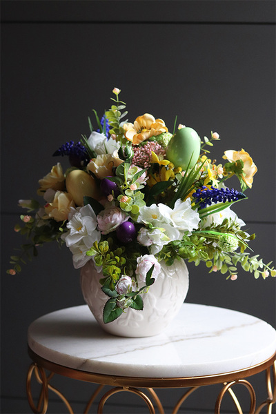 Eugelina, wielkanocna kompozycja w okrągłej donicy