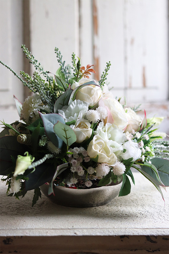 Gelia, kompozycja kwiatowa w stylowej lustrzanej donicy, wys.22cm 