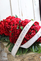 bogata dekoracja nagrobna, Czerwone Róże 2, wym.35x60cm  