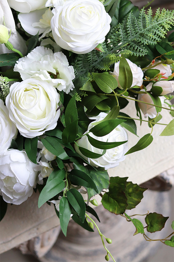 Biała Pamięć, dekoracja nagrobna z aniołem, wym.37x65cm