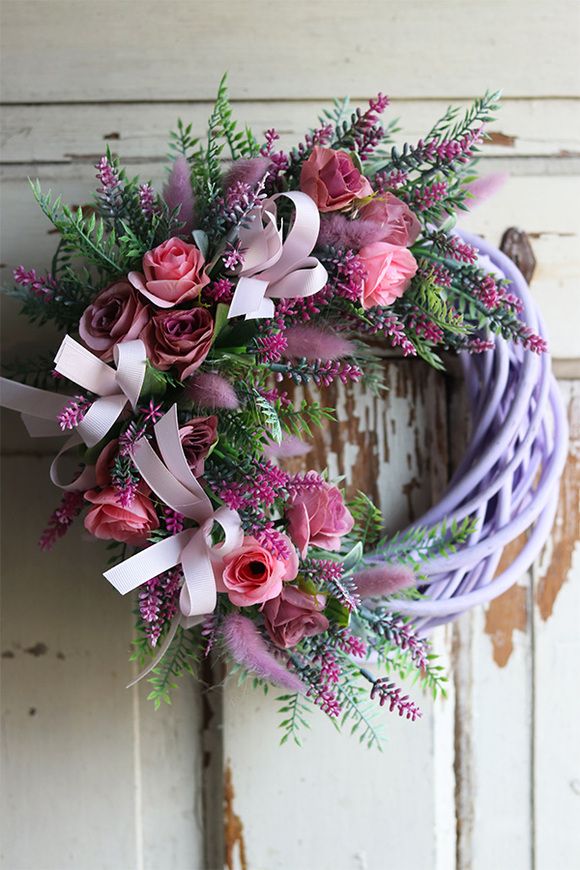 dekoracyjny wianek z różowymi kwiatami, Violetta, rozp.35cm