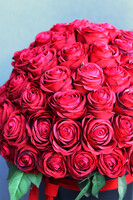 flowerbox na prezent Jubileo 90 Róż w czarnym pudełku