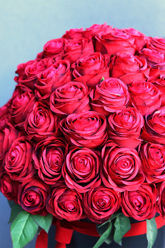 flowerbox na prezent Jubileo 90 Róż w czarnym pudełku