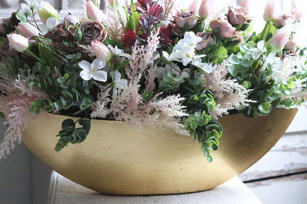 Beige & Gold Therina, kompozycja wielkanocna z różowymi tulipanami, wym.40x80cm 